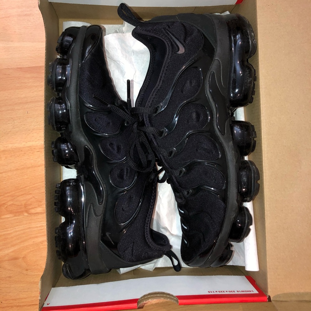 Nike Air VaporMax Plus Triple Black
